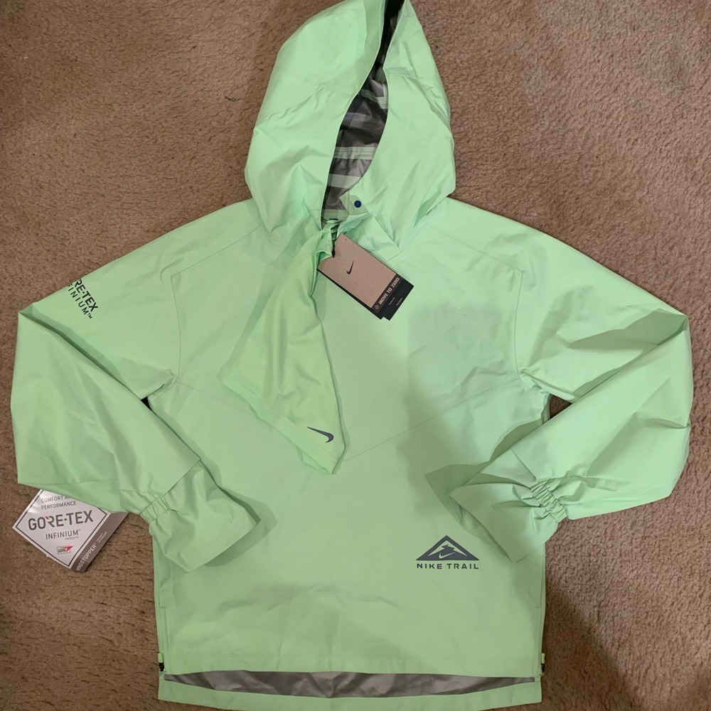 Nike GORE-TEX INFINIUM Women's Trail Running Neon Jacket DM7565-345 Size XS $185